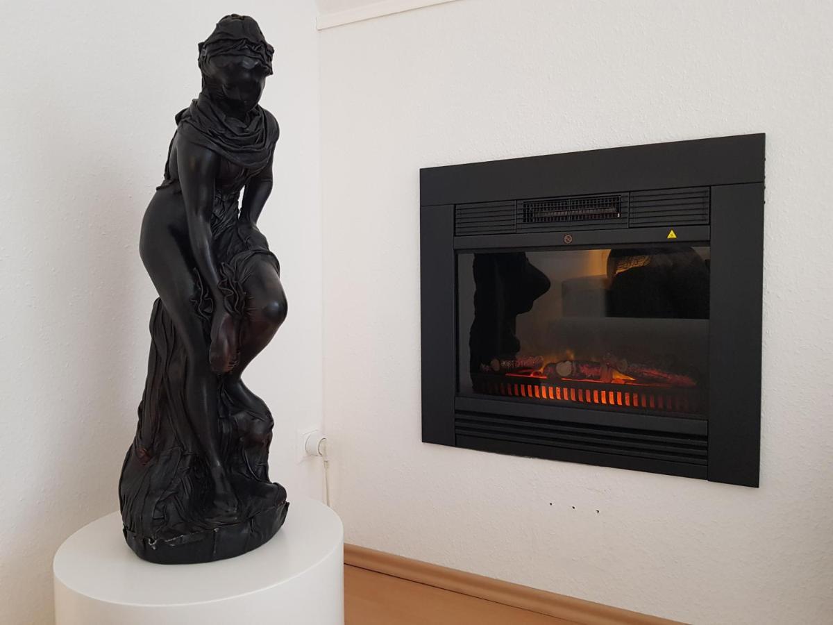 Apartment Am Suedpark Erfurt - Inkl Garten Mit Sitzlounge - Zentrumsnah エクステリア 写真