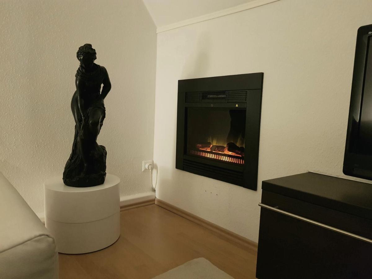 Apartment Am Suedpark Erfurt - Inkl Garten Mit Sitzlounge - Zentrumsnah エクステリア 写真